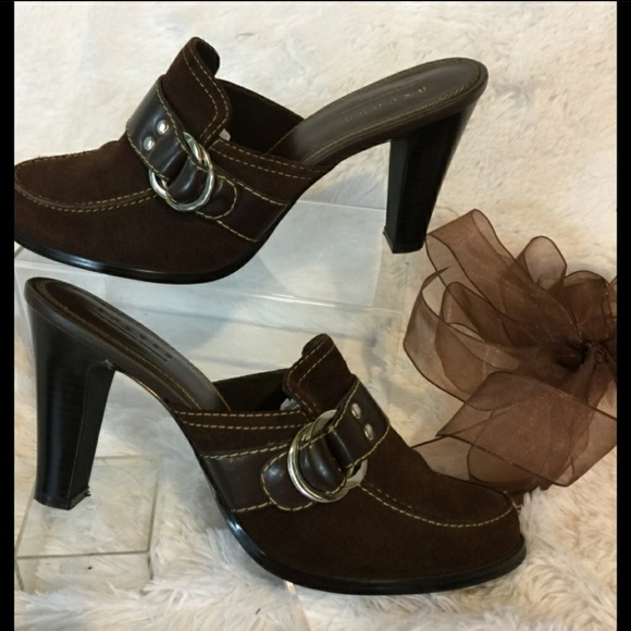 Axcess Shoes - Brown suede and leather mules